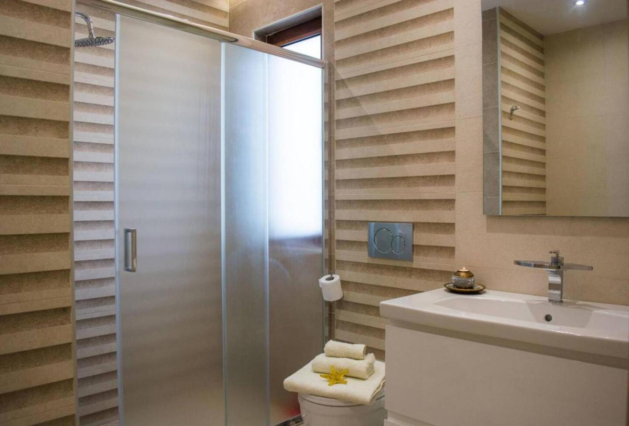 Depie Luxury Apartment In Pasztída Kültér fotó
